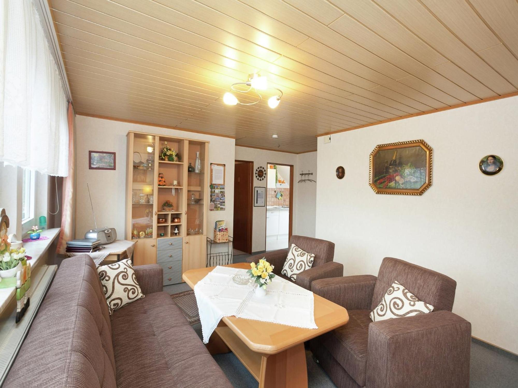 Flat In Polle Near The Forest ภายนอก รูปภาพ